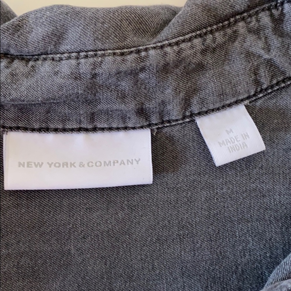 New York and Company gray button down shirt - Picture 4 of 8
